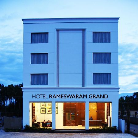 Hotel Rameswaram Grand エクステリア 写真