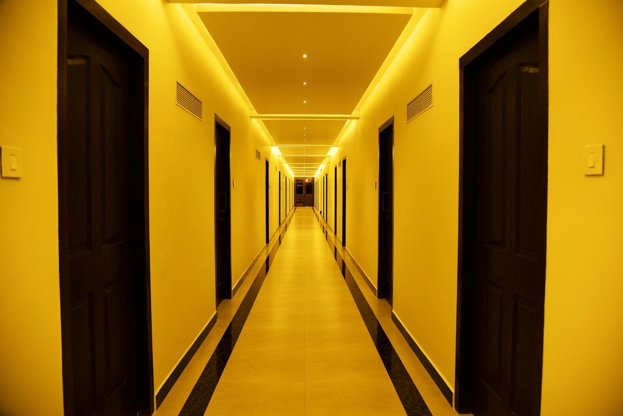 Hotel Rameswaram Grand エクステリア 写真