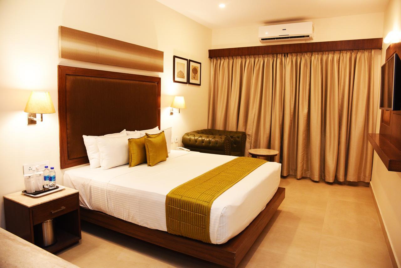 Hotel Rameswaram Grand エクステリア 写真