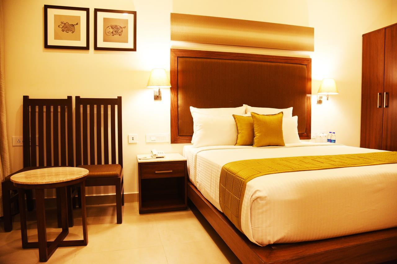 Hotel Rameswaram Grand エクステリア 写真